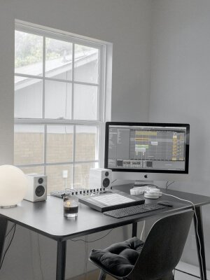 office-furniture-store-about-page-gallery-img-01