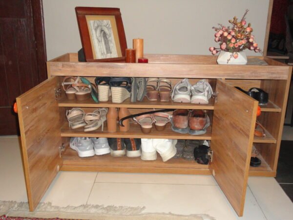 Maximize Your Space with Our Sleek Shoe Cabinet - Image 4